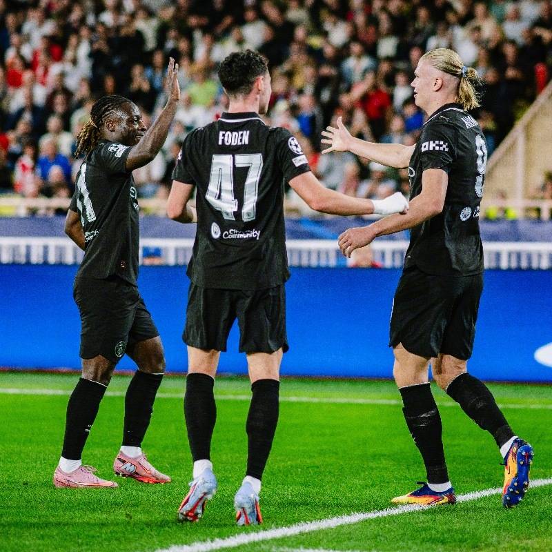 曼城客场大胜莱斯特城,近期连胜势头强劲! 曼城客场大胜莱斯特城,近期连胜势头强劲!