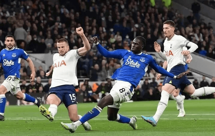 里尔球员状态回暖，助球队赢得关键胜利的简单介绍