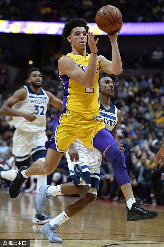 关于塔克-盖尔斯皮领衔表现，明尼苏达森林狼获胜的信息